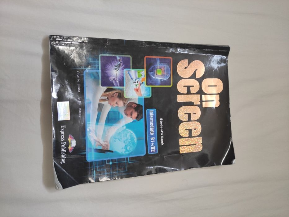On Screen student's book Intermediate B1/B2+