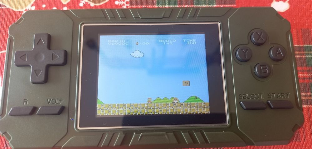 Consola Portátil em caixa com 520 jogos 8 bits