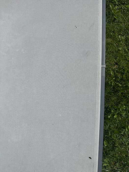 Leżak ogrodowy szary