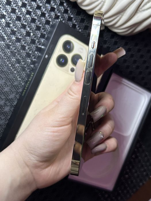 Продам телефон Iphone 13 Pro 256GB Gold