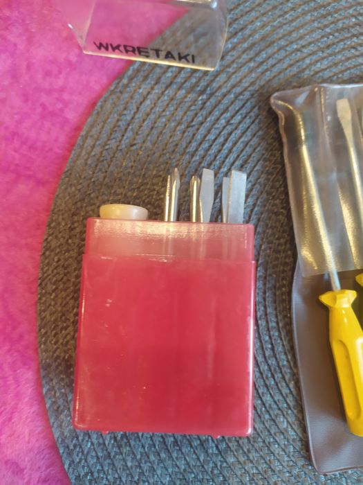 Zabytkowe wkrętaki z PRL-u