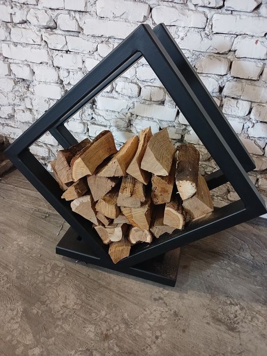 Підставка під дрова в стилі Loft