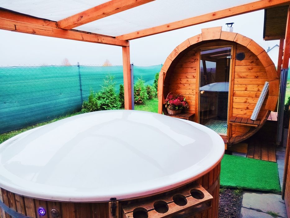 domek na Kaszubach kaszuby jacuzzi, balia, ogrodzony sauna beczka