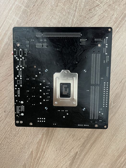 Комплект i3 10100f+H410M-HVS+кулер