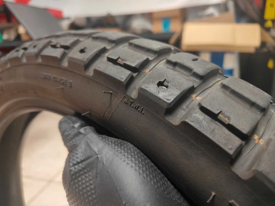 Pneus CST Ambro A4 90/90-21 + 140/70-18 (CF Moto 450MT)