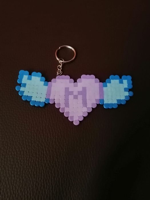 Brelok z inicjałem M