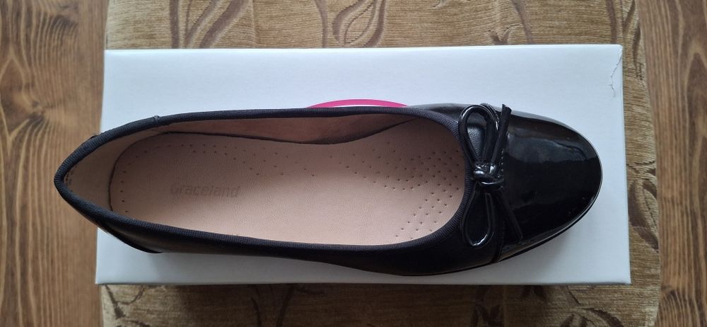 Buty dla dziewczynki