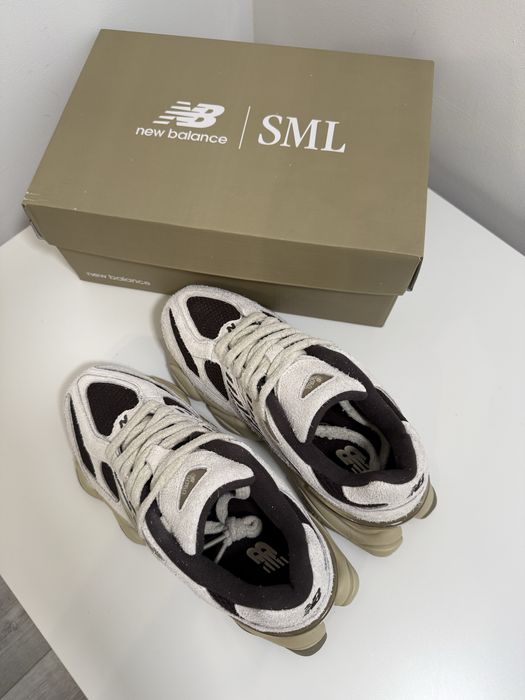 New Balance 9060 krem rozmiar 40