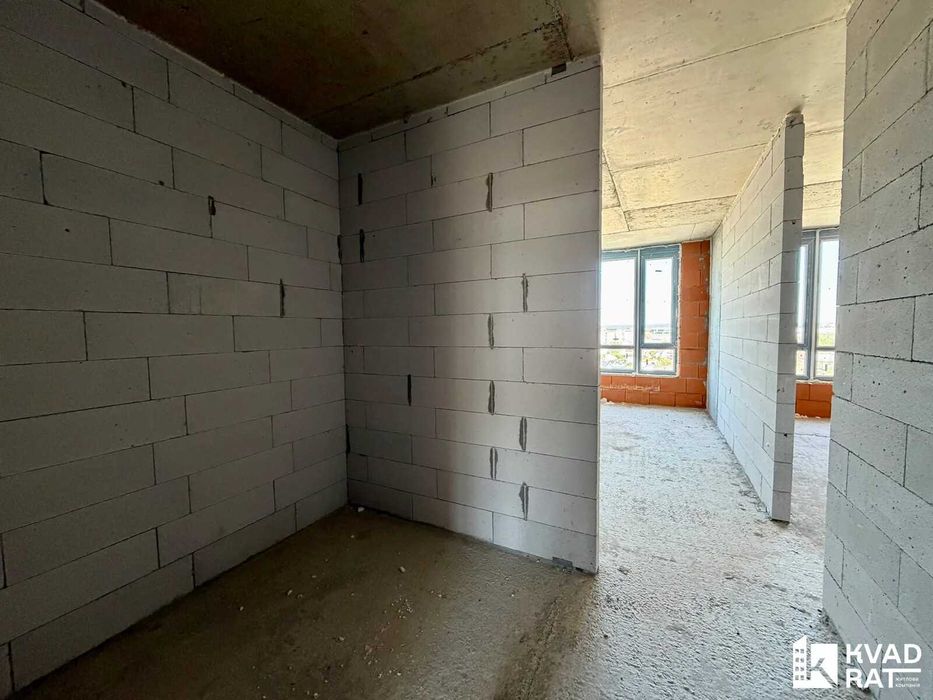Продаж просторої 1 кім в жк Manhattan Up ремонт у літку