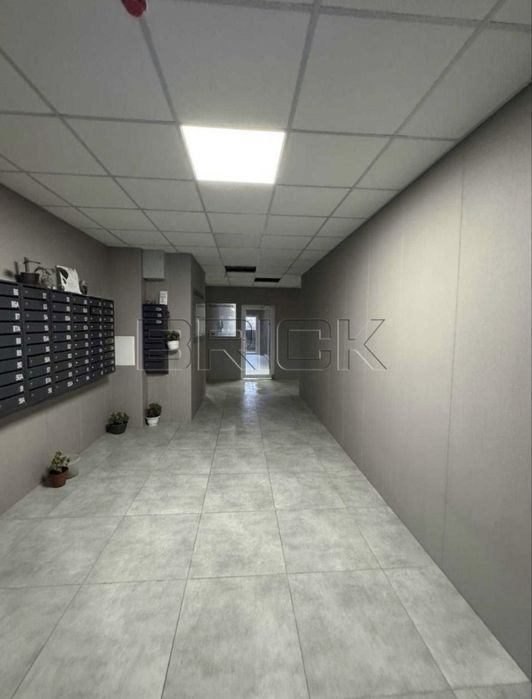 Продаж  2к квартири   проспект Миколи Бажана  17 Дарницький район 899$ за кв м