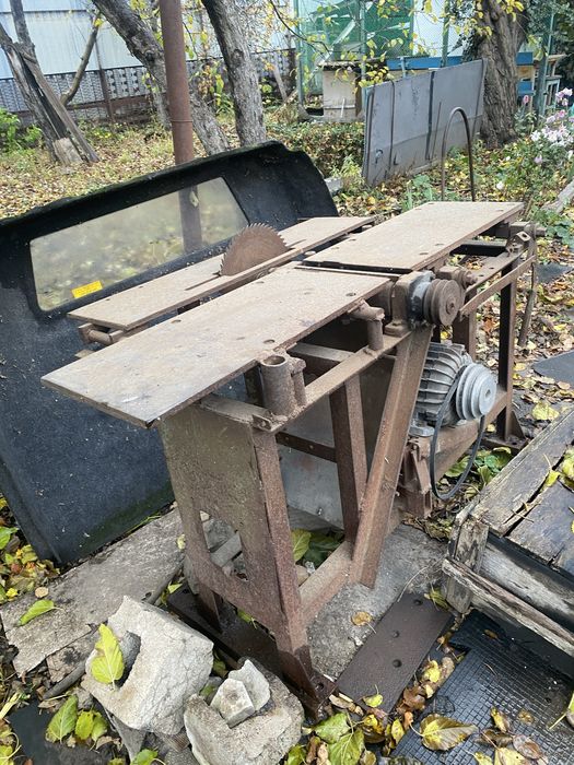 Циркулярка в робочому стані