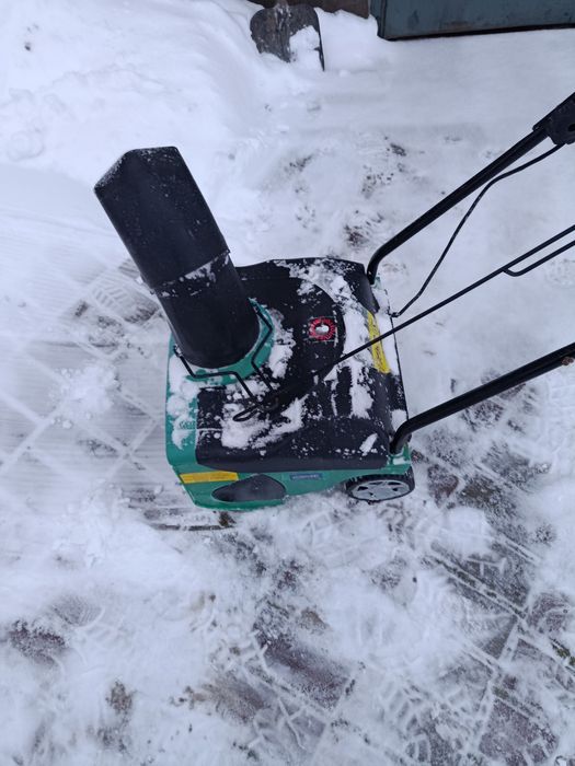 Електрична снігоприбиральна  Німецька машинка CMI.