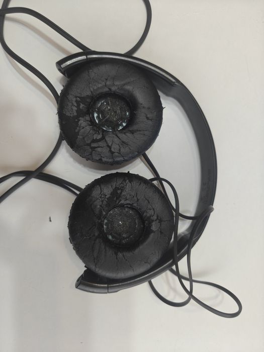 Навушники  Sennheiser  HD201, sony