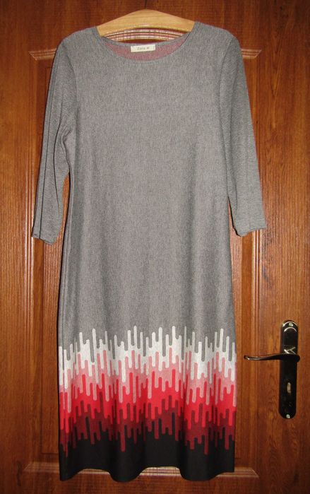 Rozm. 44/46 - szara elegancka sukienka Zaria