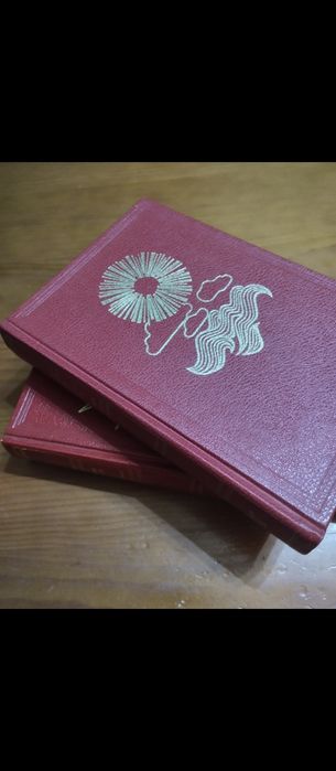 2 volumes Publicadora Atlântico, Sacavém