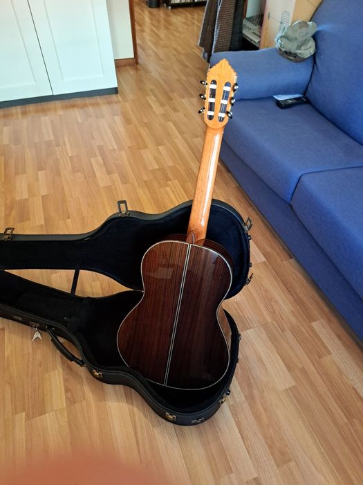 Vendo guitarra clássica Alhambra 11P