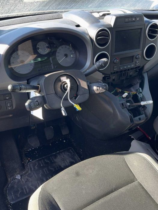 Citroen Berlingo 2016 para peças!