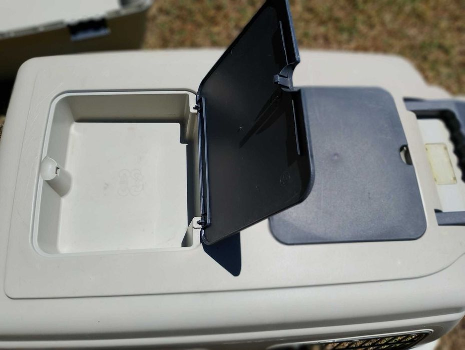 pet carrier/transport/kennel