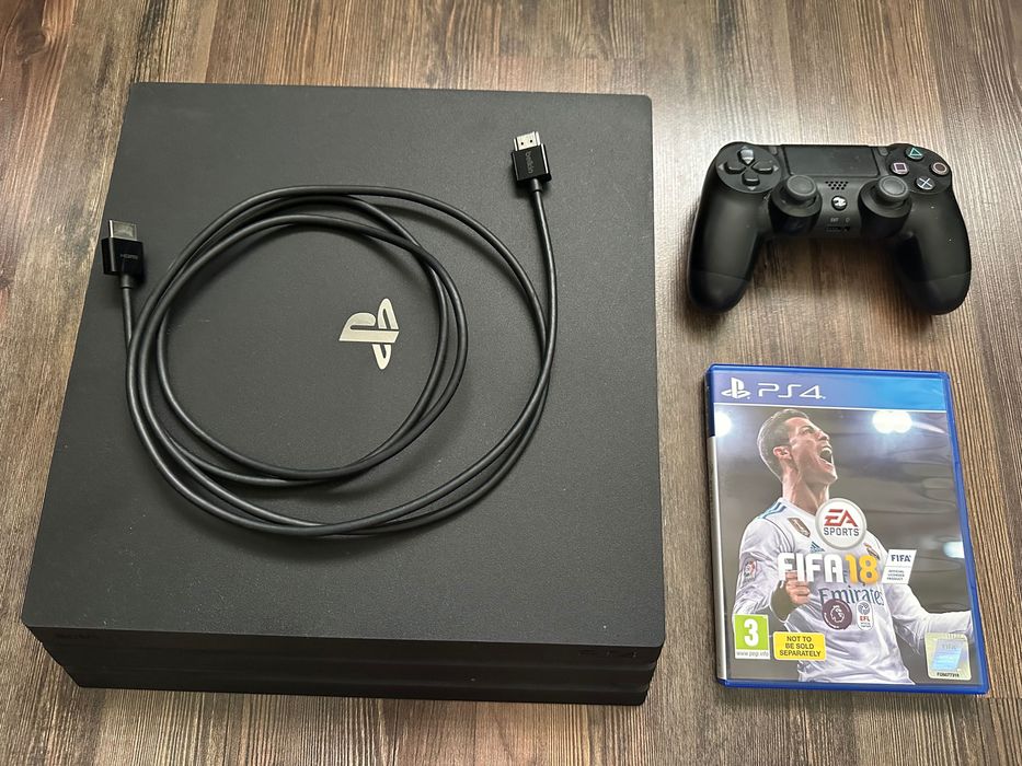 Playstation 4 pro z napędem 1TB