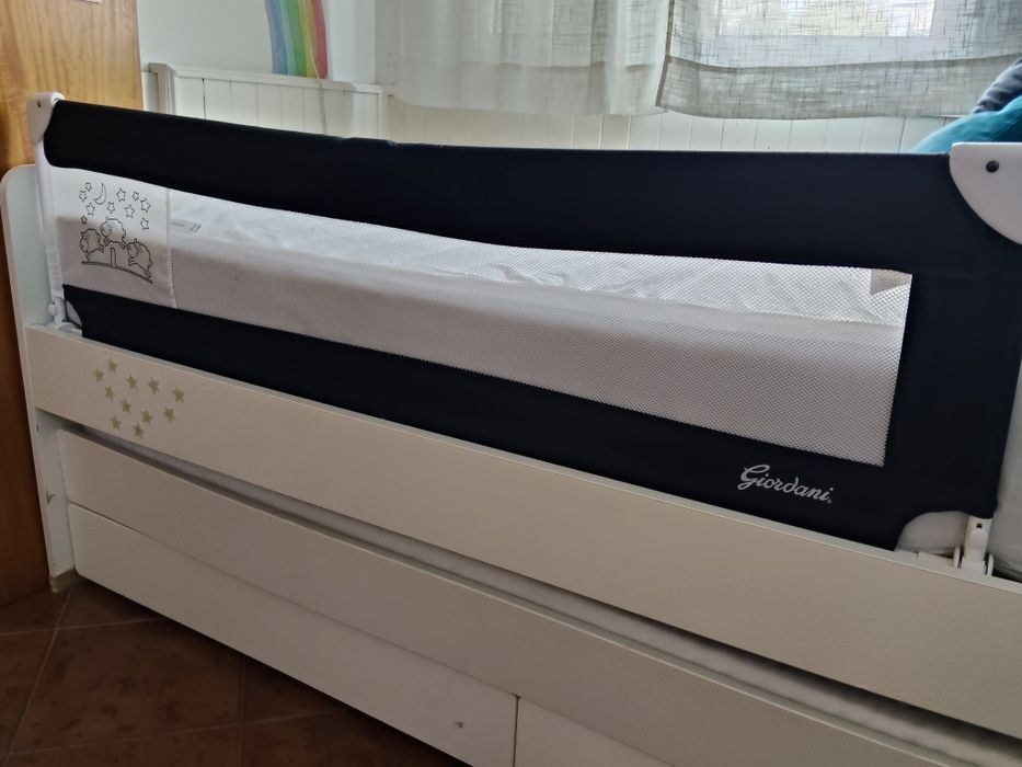 Barreira de segurança para cama