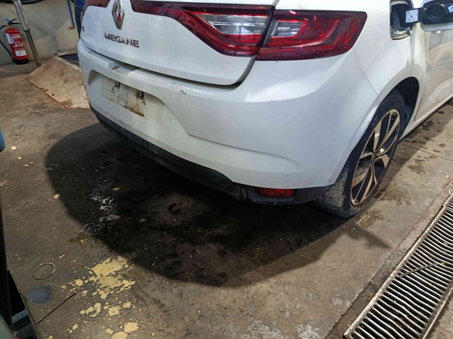 Pára-choques trás RENAULT Megane IV (B9A/M_)