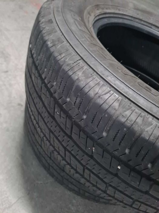 pneus 255 . 65 . 16 .  4x4