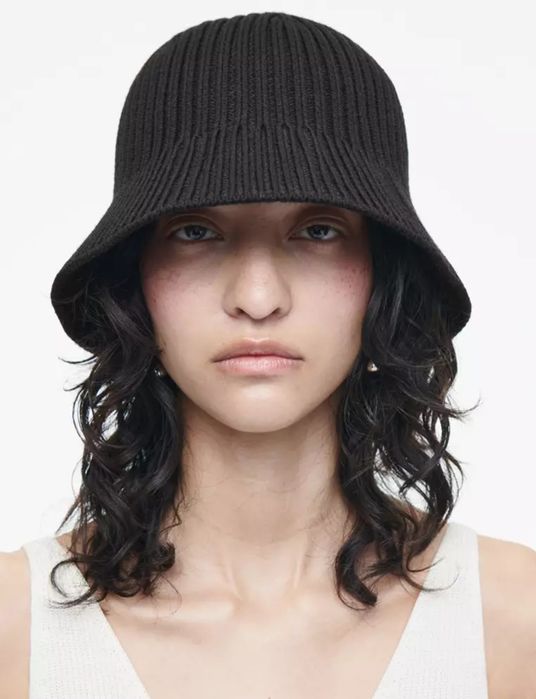 Панама вовняна cos