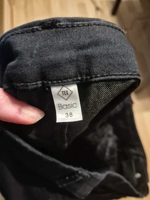 Czarne spodnie jeansy wysoki stan damskie bawełna M 38