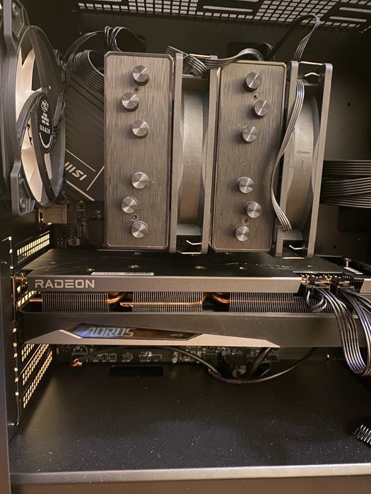 Пк AMD 5 7600 +RX 6750 XT+32G опз DDR5 top апарат тягне усе !