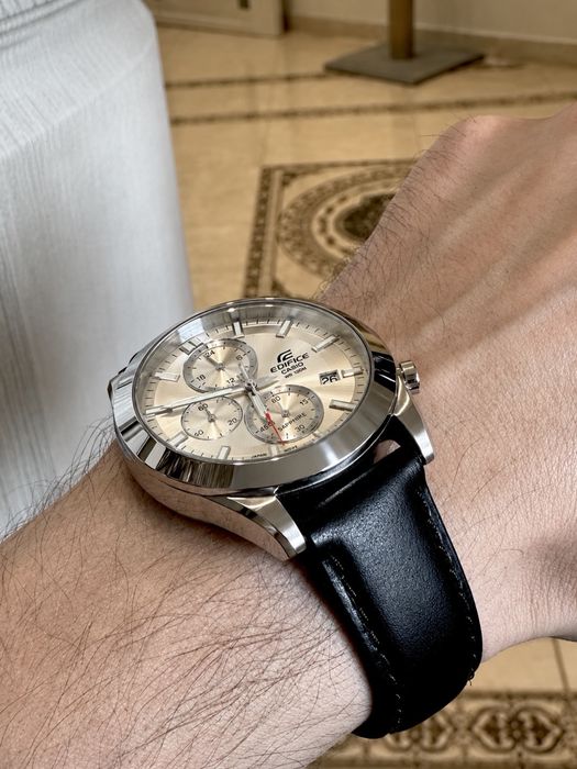 Часы мужские CASIO Edifice