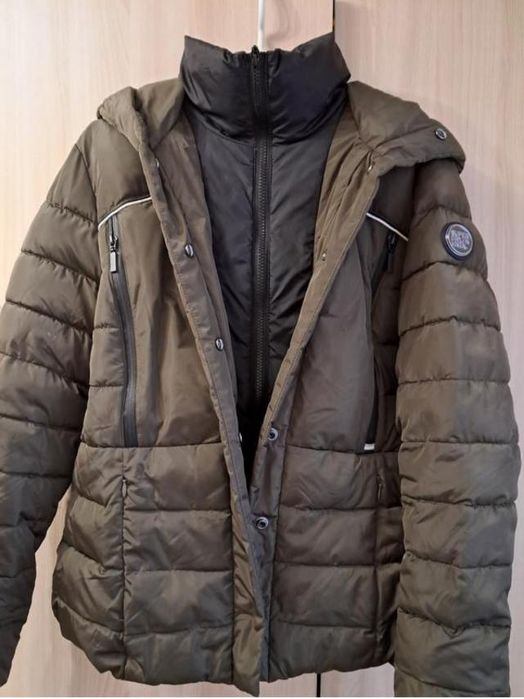 Куртка хакі,розмір С ,220 грн