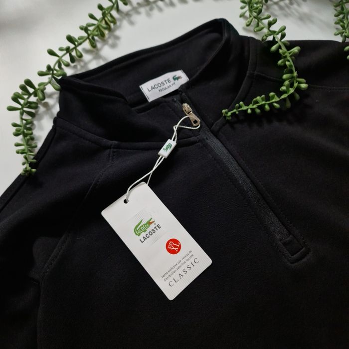 Продам світшот Lacoste