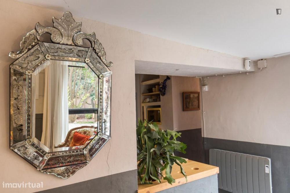 Apartamento com 2 quartos - localizado em Lapa Lisbon