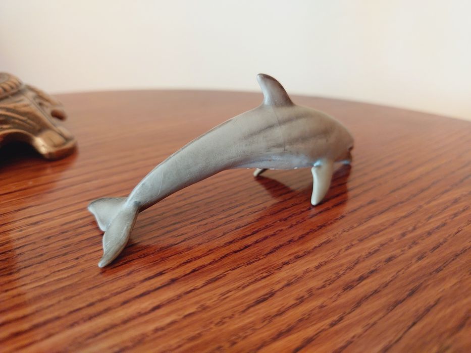 Delfin schleich figurka