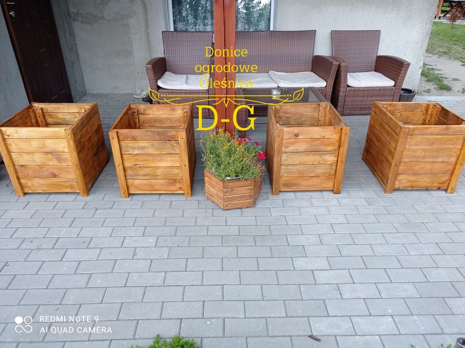 Donice-kwietniki ogrodowe drewniane