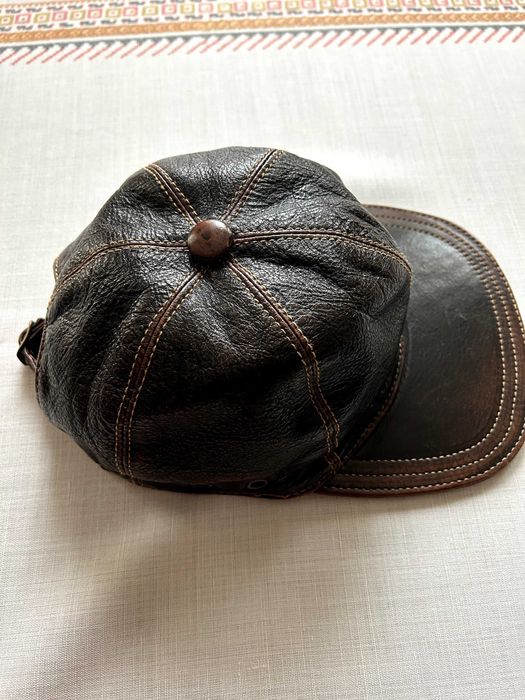 Czapka z daszkiem męska z naturalnej skóry brązowa