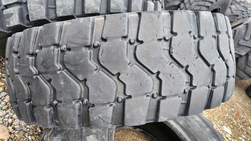 395/85R20 Pirelli Pista PS22 opona przemysłowa