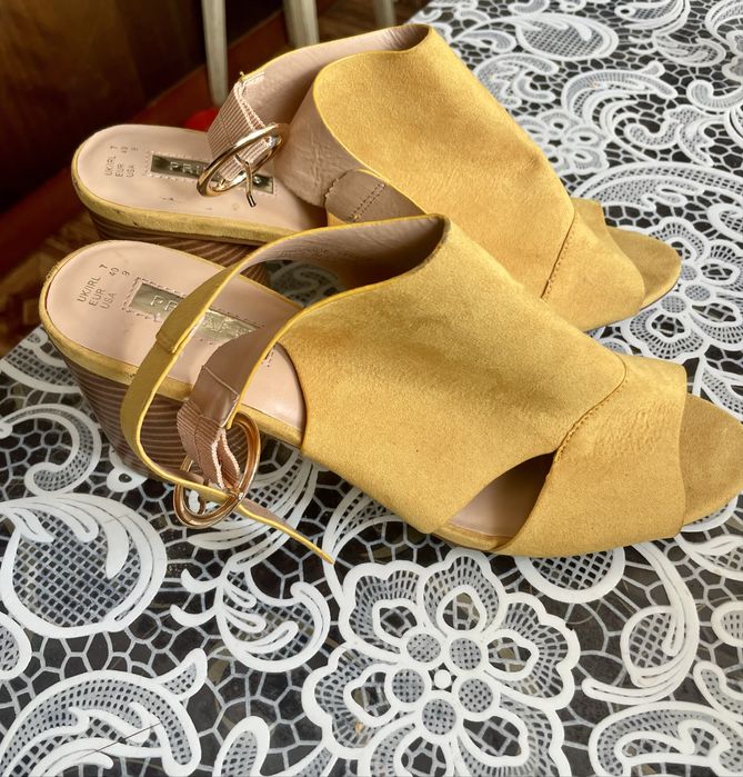 Босоножки Primark