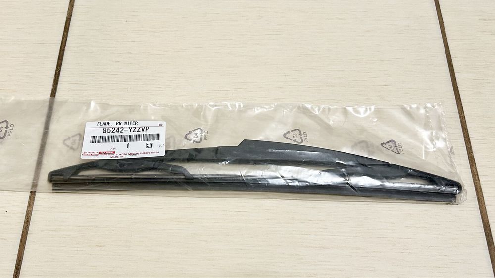 85242-YZZVP щітка заднього склоочисника Toyota/Lexus