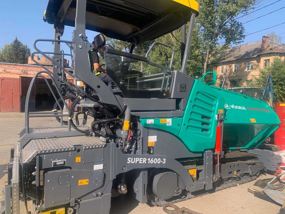 Послуги Оренда Асфальтоукладача. Услуга Аренда Асфальтоукладчика