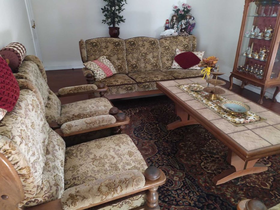 Móveis estilo anos 80