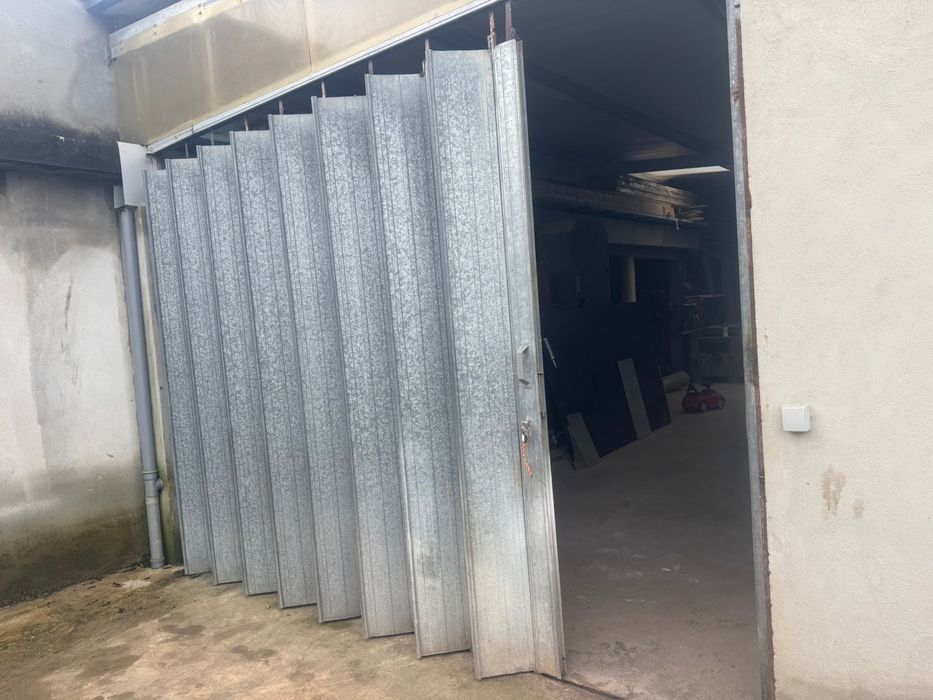 Portao de fole metalico