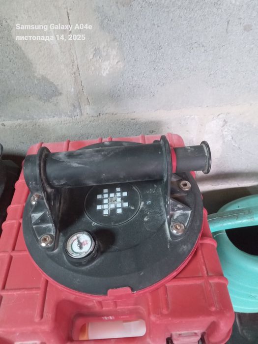 Присоски для скла та плитки