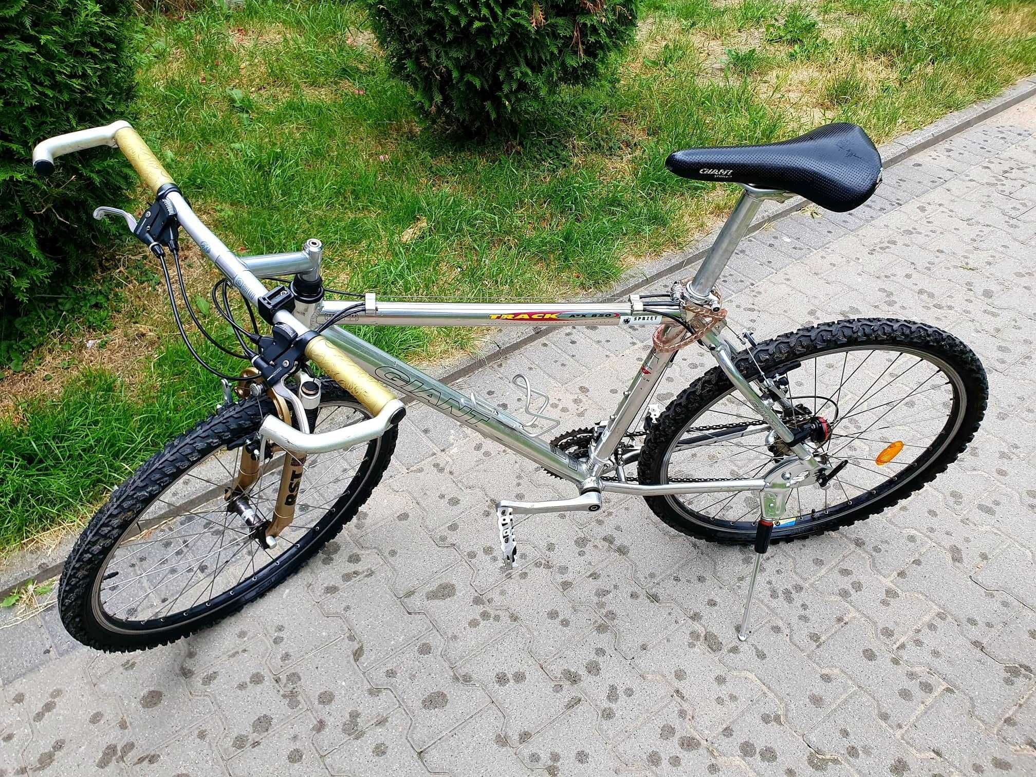 Giant track atx 850 sale