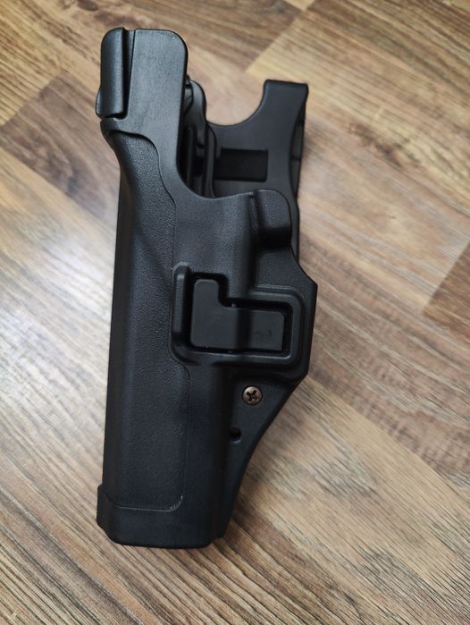 Кобура Blackhawk Serpa