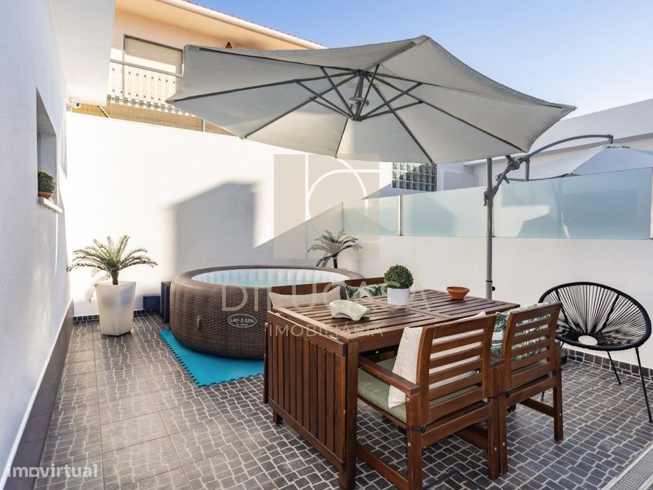 R366 Moradia T3 com Garagem + Terraço com vista para a Serra da Arr...