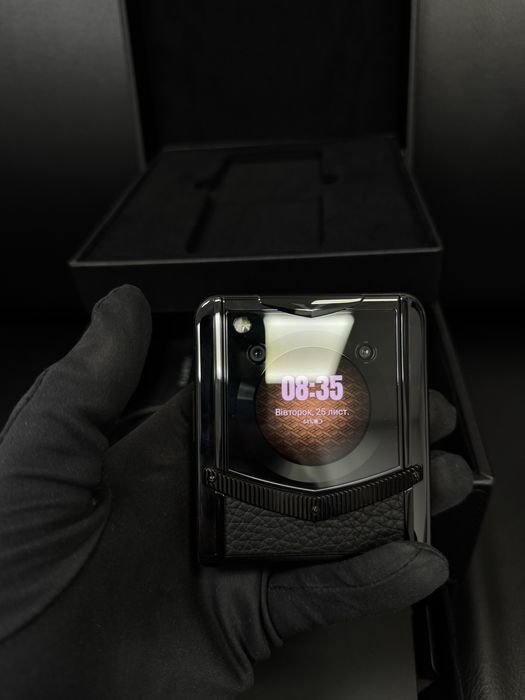 VERTU IRONFLIP Jade Black calf