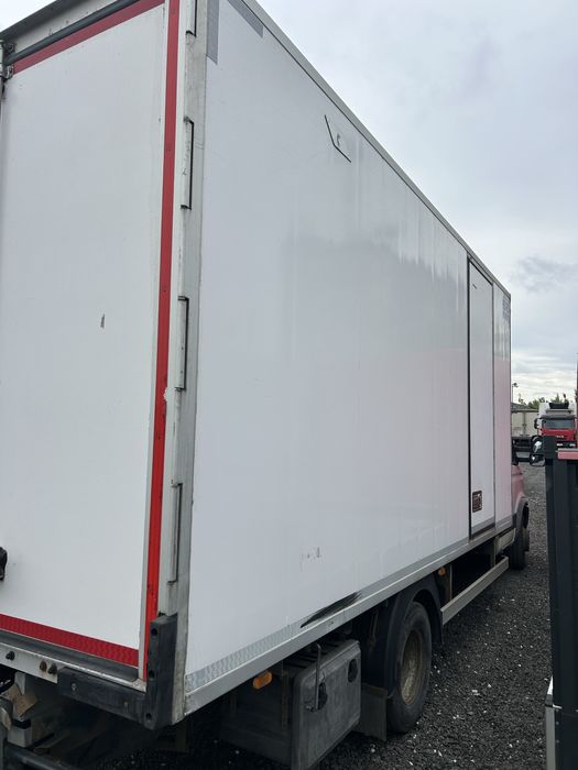 Izoterma Chlodnia Kontener Zabudowa Carrier Supra 750 MT Iveco Daily