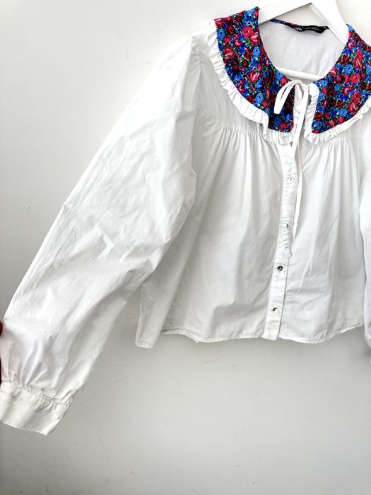 ZARA koszula z ozdobnym kołnierzem