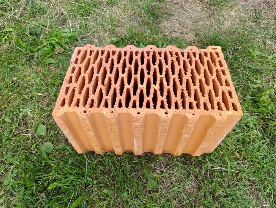 Cegły Pustaki ceramiczne Porotherm Wienerberger 37x25 i 44x25